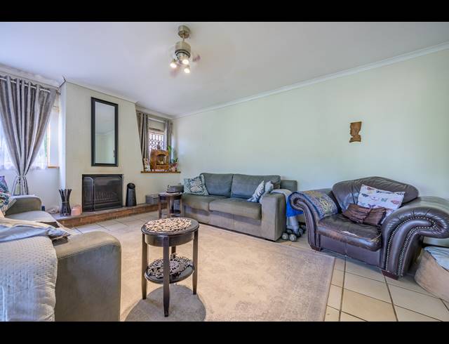 4 BEDROOM HOUSE FOR SALE IN WESTVILLE